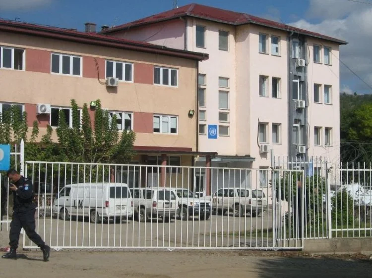 Un día después del boicot de los serbios continúan trabajando en el Tribunal de la Fundación Mitrovica