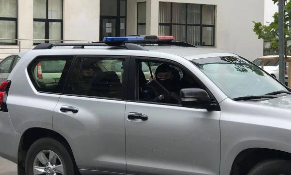 Alles, was im ersten Auftritt von Dardan Krivaqa beim Gerichtshof passierte
