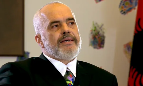 Rama: Jam kryeministri më i mirë piktor, Bushi u përpoq, por nuk ia doli