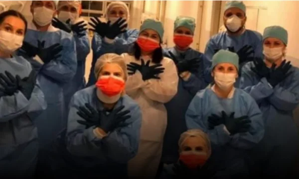Infektive Krankenschwestern: United to work, 60 Euro wir nicht wollen, halten Sie sich selbst