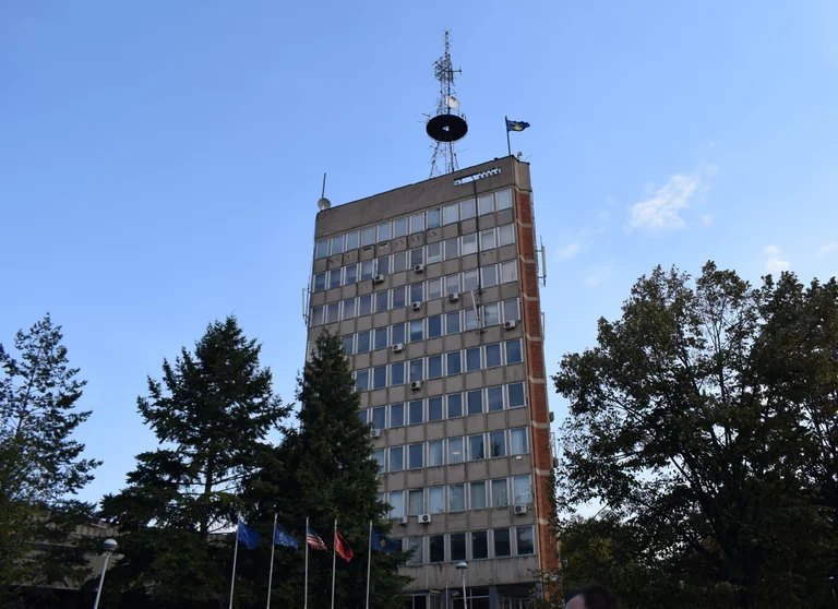 Suspects that Kosovo Radio Payback