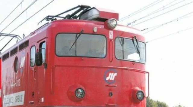 E rëndë: Treni e godet për vdekje një person në Skenderaj