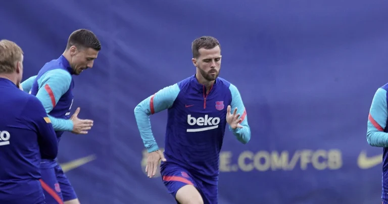 Napoli mund t’i bëjë favor Barcelonës, Spalletti kontakton Pjanic