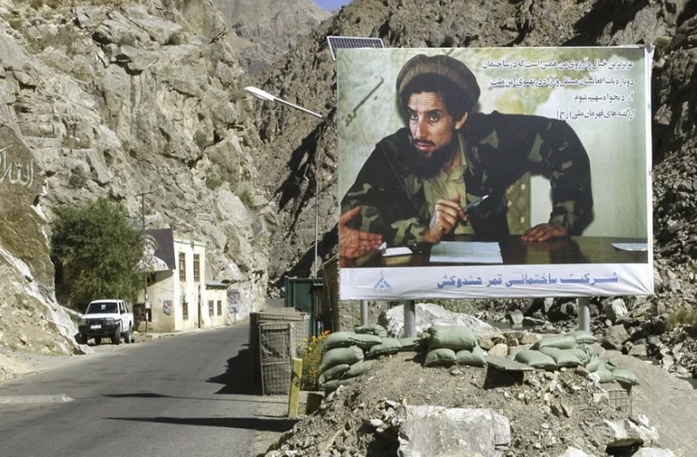 Udhëheqësi i rezistencës kundër talibanëve: Ne nuk do t’u dorëzohemi atyre