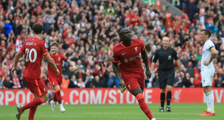 Liverpool vazhdon me fitore, mposht pa problem Burnleyn