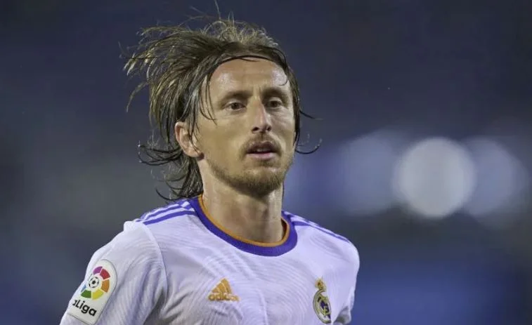 Modric mungon ndaj Levante, Ancelotti me vetëm katër mesfushorë në dispozicion