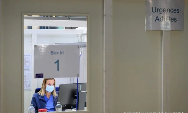 Pacientët në spitalet zvicerane: Sa janë të vaksinuar e sa të pavaksinuar