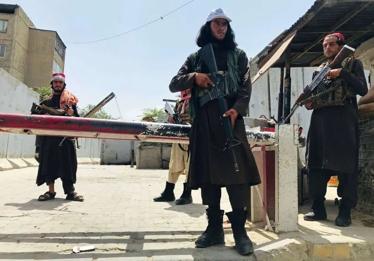 AI: Talibanët kanë vrarë, masakruar e torturuar disa shiitë