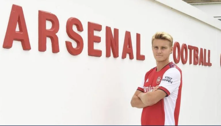 Offizieller: Odegaard Arsenal Player