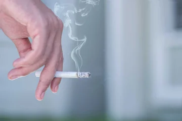 Why is summer the perfect time to quit smoking?