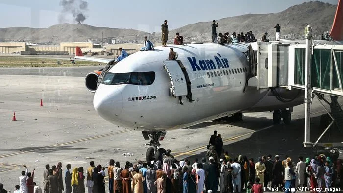 12 të vdekur në aeroportin e Kabulit
