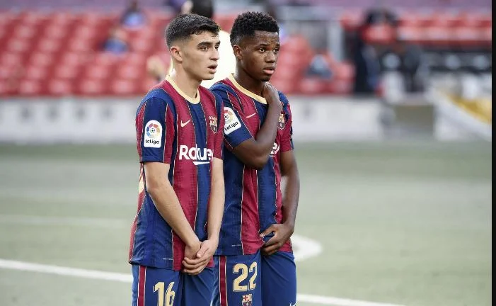 Pedri dhe Ansu Fati prioritete për Barcelonën – përgatiten kontratat e reja