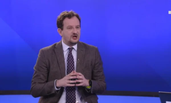 Nikaj pas rritjes së rasteve me COVID: E frikshme mungesa e menaxhimit