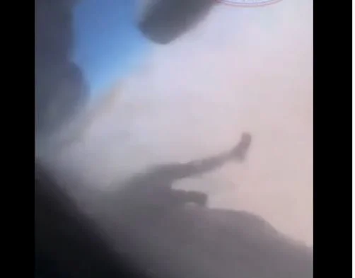 Gjendet trupi i një afgani të vdekur në krahët e avionit ushtarak