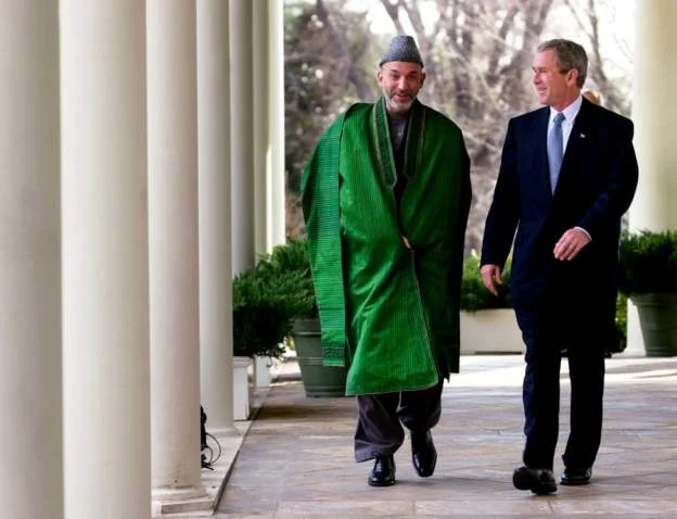 George W Bush për krizën në Afganistan: “Zemrat tona janë të lënduara”