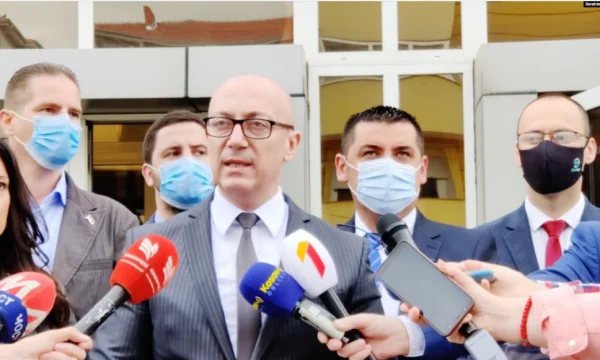 Partitë shqiptare sfidojnë Listën Serbe, bëhen bashkë në zgjedhje komunale