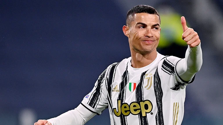 Juventusi cakton çmimin, PSG gati të hidhet në sulm edhe për Ronaldon