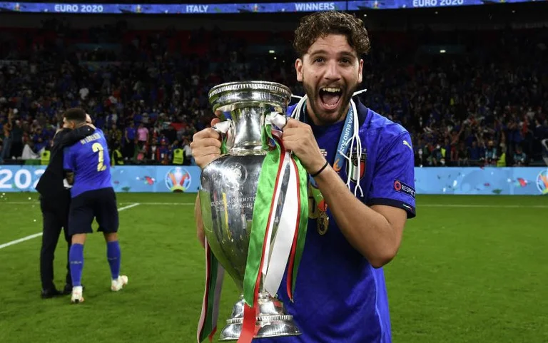 Allegri jep shenja për dështimin e transferimit të Locatelli, ai llogaritë në Ramsey