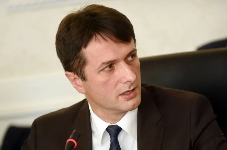 Murati pas situatës në Afganistan: Status quo-të janë paqendrueshme, Kosova duhet ti zgjidhë sa më shpejt problemet me Serbinë