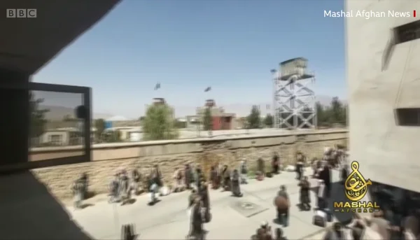Forcat talebane lirojnë nga burgjet në Kabul të dënuarit talebanë