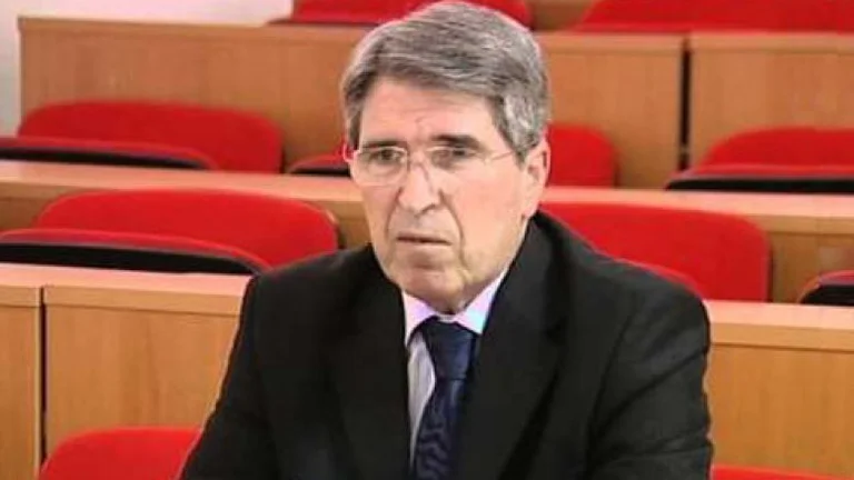 Gjashtë vjet nga vdekja e akademik Esat Stavilevci