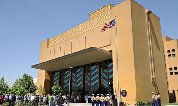 Ambasada amerikane në Afganistan po i shkatërron dokumentet e ndjeshme para evakuimit