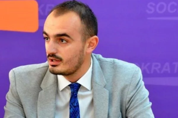 Nisma e kandidon Albert Maxhunin për kryetar të Vushtrrisë