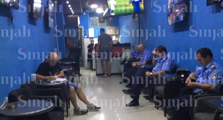 La polizia a Mitrovica catturato giocare librerie