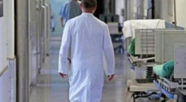 Alarme Oda der Ärzte: Eine Krankenschwester kümmert sich um 20 Patienten