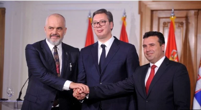 Kosova dhe Shqipëria përplasen në distancë për idenë e “Open Balkan”