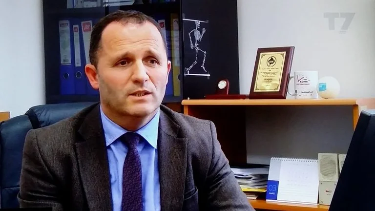 Hoti: Mund të ketë masa që të vaksinuarve t’u krijohen më shumë mundësi lëvizjeje e qasje në veprimtari të ndryshme