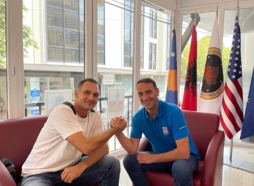 Daut Haradinaj prezanton kandidatin e radhës: Listë që bashkon vlerat përveç profesionale, edhe urbane e rurale