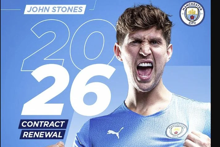 ZYRTARE: Stones rinovon kontratën me Man City