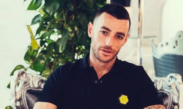 “Se keni provuar t’ju vrasin nënën në sy”, Stresi reagon koncertin ku do të këndojë Bregoviq