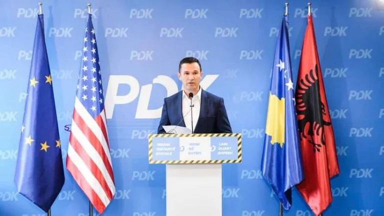 PDK Filiale Vorsitzende Sejed in Drenas, Hoxha