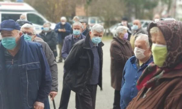 Au Kosovo, avec des idées différentes sur le vaccin obligatoire