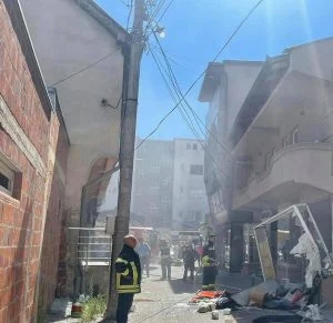 Une personne est touchée par une explosion d'un réservoir de gaz à Gjilan
