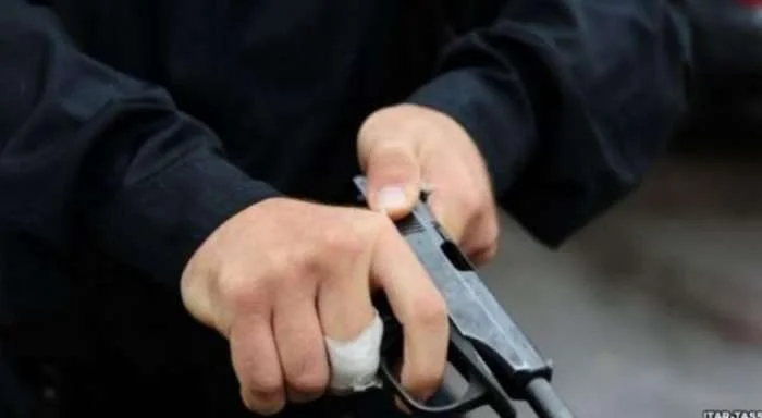La polizia prende 60 armi alla festa per cinque settimane