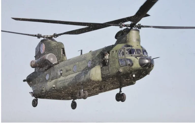 Aide au feu de l'UE, 3 hélicoptères arrivent des Pays-Bas tchèques