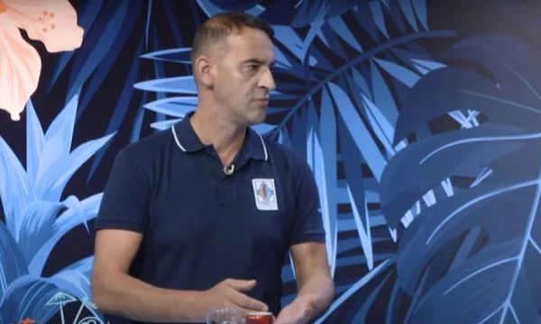 Daut Haradinaj con Goran Bregovich, lo chiama un criminale di “c
