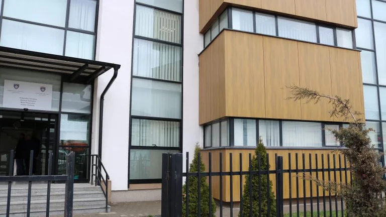 Il y a 16 personnes à Ferizaj soupçonnées de meurtre, possession d'armes et possession de stupéfiants
