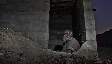 Haxhi Zdral: No ha sido lavado por 65 años por buenas razones.