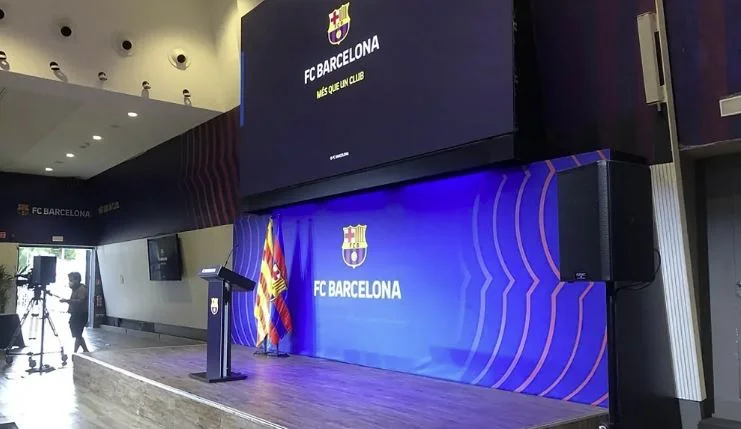 Barca érefucone para saludar a Mess: ¿Qué está pasando en la conferencia de prensa de Laporta?