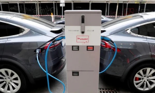 Biden pretende que la mitad de los nuevos coches estadounidenses sean eléctricos para 2030