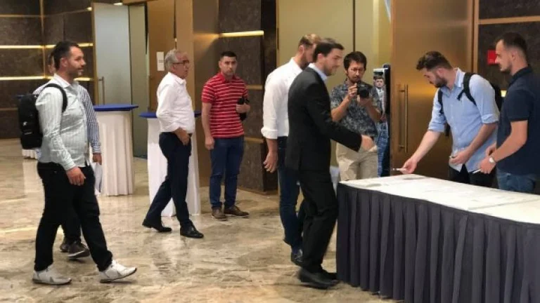 Inizia la riunione del Consiglio direttivo del PDK