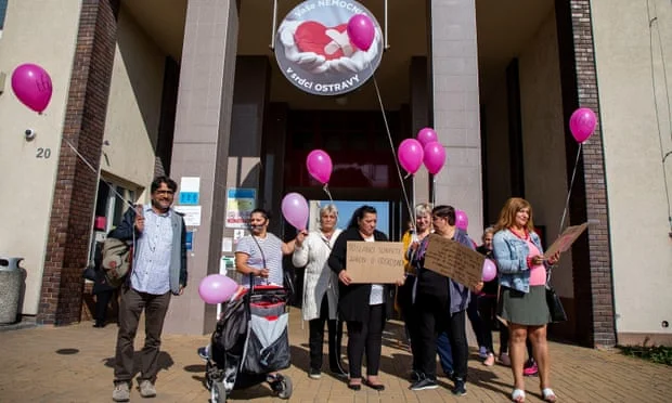 Tchekhia compense les femmes pour la plupart roms stérilisées légalement