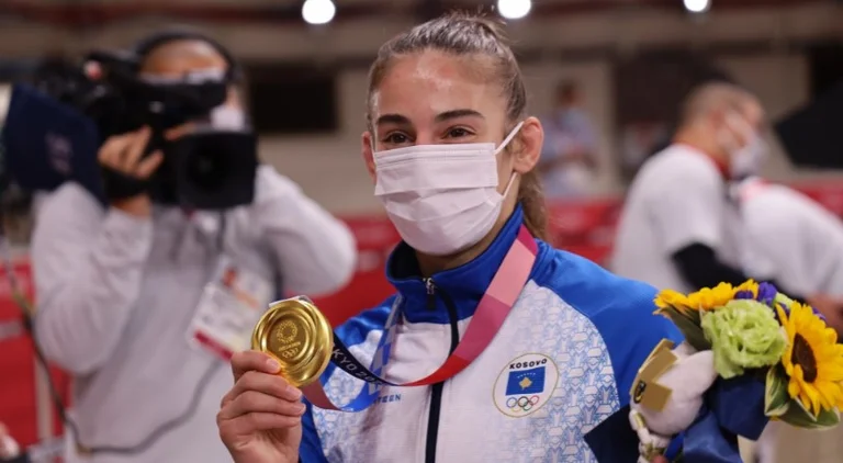 Sie können die Miete nicht einmal bezahlen. Fans können nicht glauben, was die olympische Goldmedaille kostet.