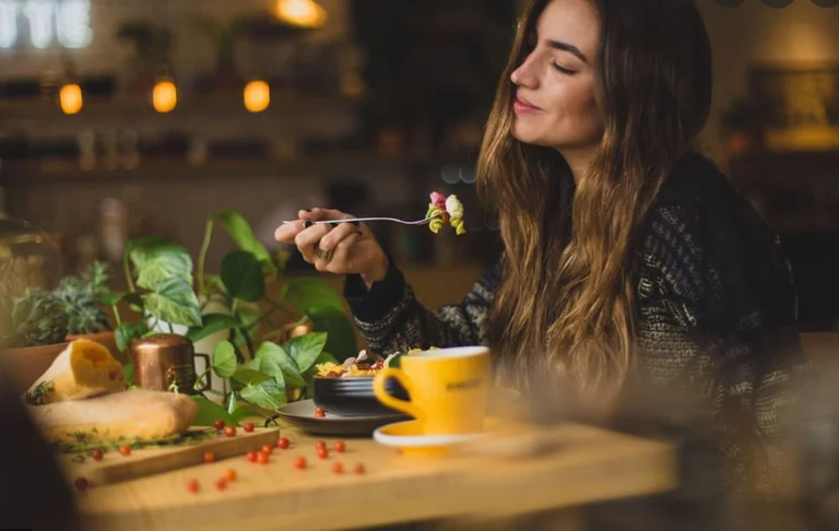 Sì, una vagina sana dipende anche dagli alimenti che si consumano