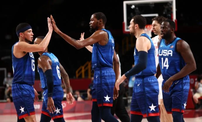Les États-Unis en demi-finales, tout comme ils font l'ombre à l'Espagne avec 14 points de supériorité