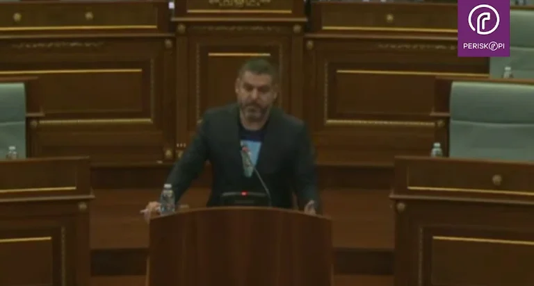 Kastrati: Ayer nació antes de Hasan Pristina e Ismail Kemal para encontrar este lugar delante de ellos.